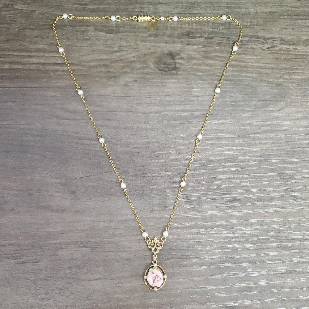 Vintage 1928 Gold and Pink Pendant Necklace
